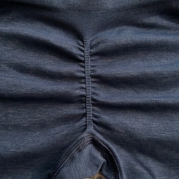 Alphalete Amplify Oceania (OG colors) Leggings - Picture 4 of 6